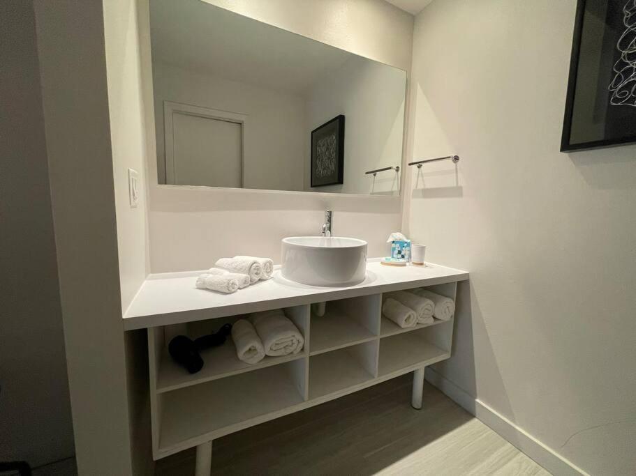 Newly Room In Cozy Hotel With Super Location To The Parks キシミー エクステリア 写真