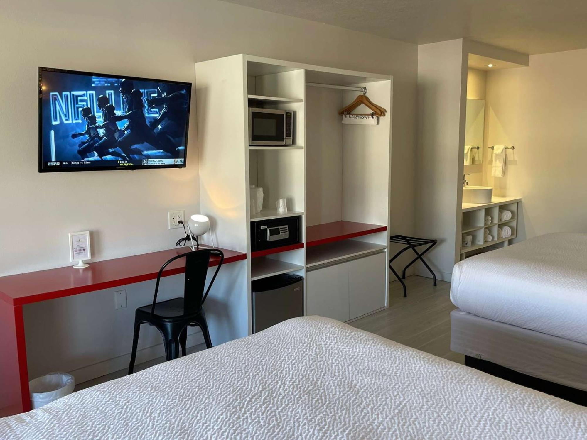 Newly Room In Cozy Hotel With Super Location To The Parks キシミー エクステリア 写真
