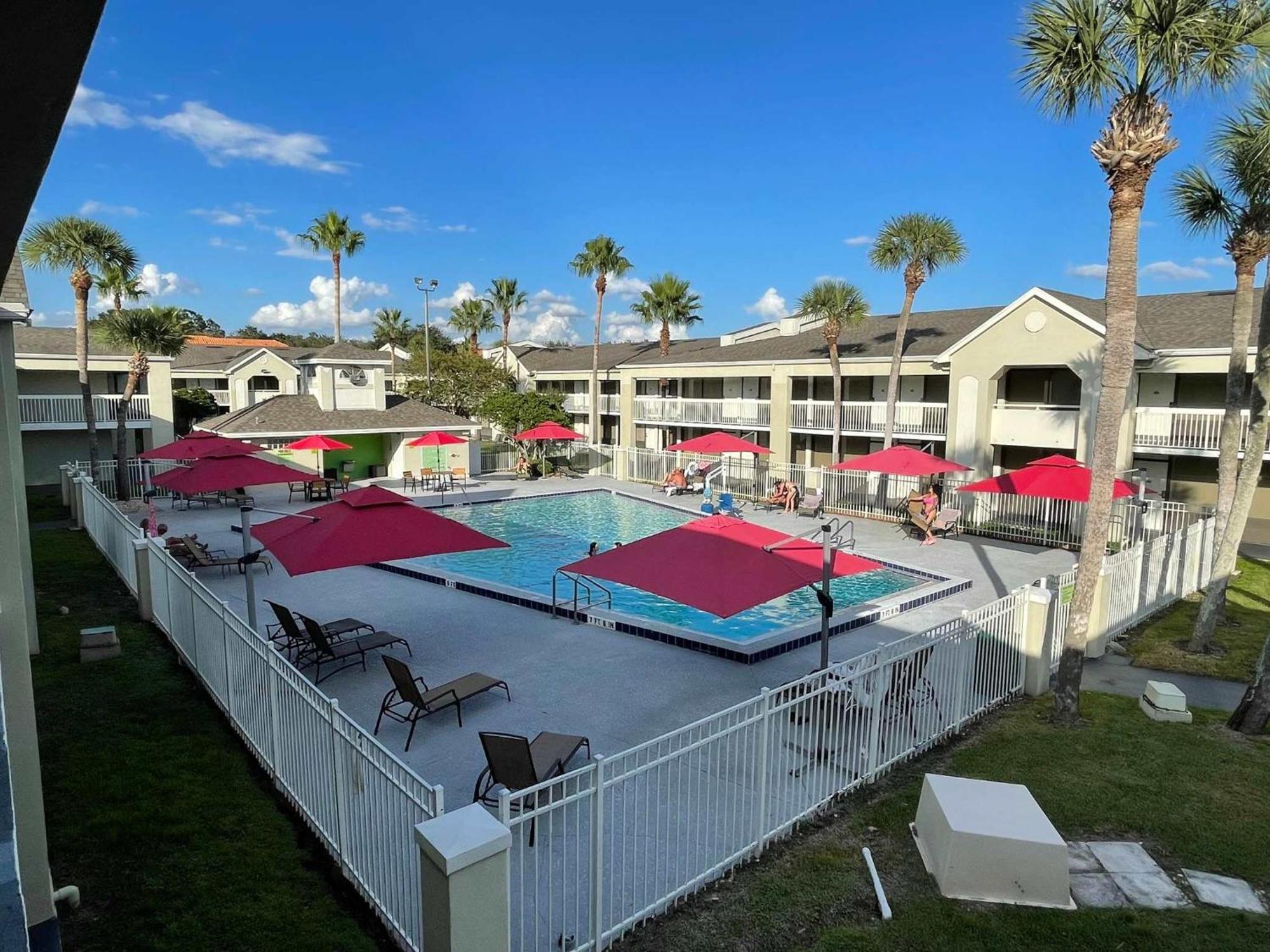 Newly Room In Cozy Hotel With Super Location To The Parks キシミー エクステリア 写真